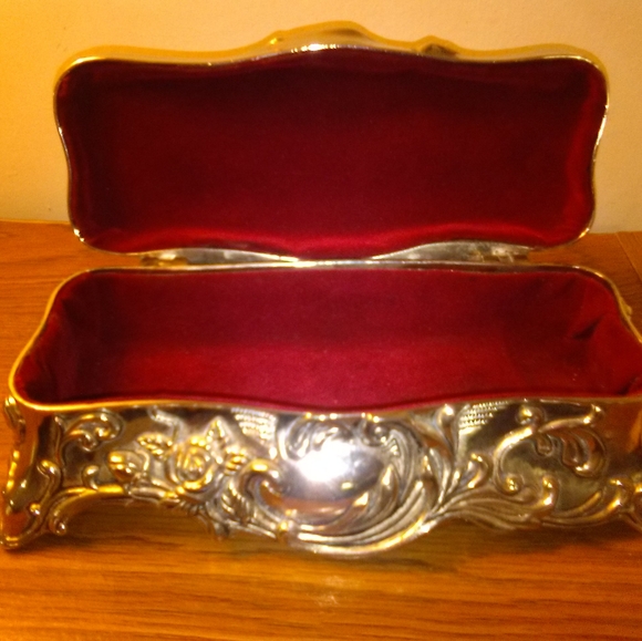 Silver jewelry casket box